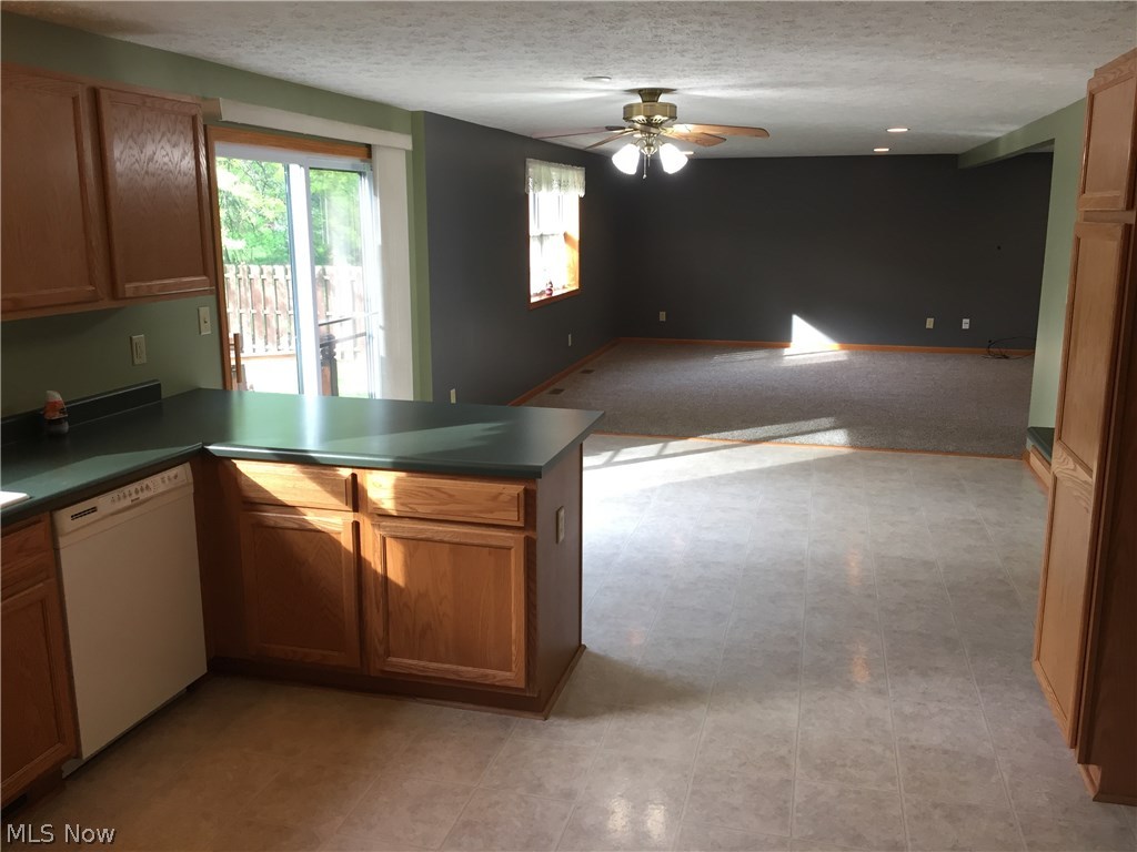 7609 Johnnycake Ridge Road Mentor, OH 44060 - Photo 10 of 22 Gallery Image 10