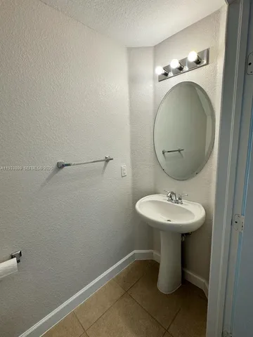 $2,800 | 3558 Northwest 29th Court, Lauderdale Lakes, FL 33311