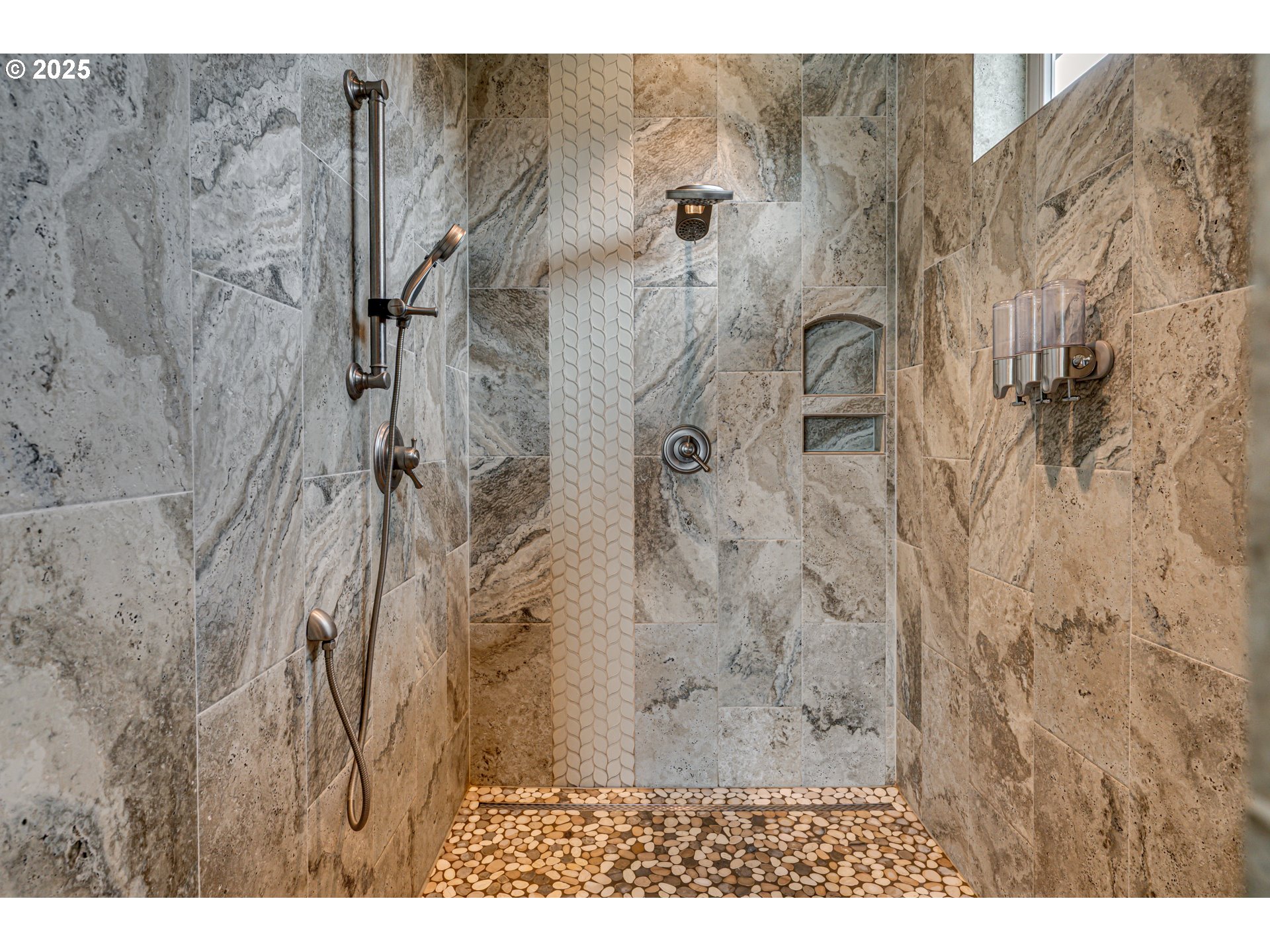 421 Woodland Heights Road Woodland, WA 98674 - Photo 16 of 48 a bathroom with a shower