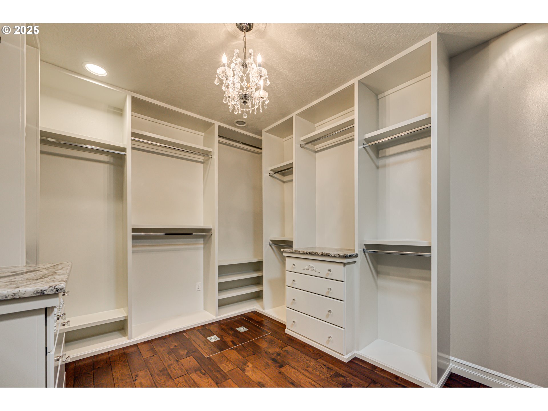 421 Woodland Heights Road Woodland, WA 98674 - Photo 17 of 48 a view of a livingroom with wooden floor