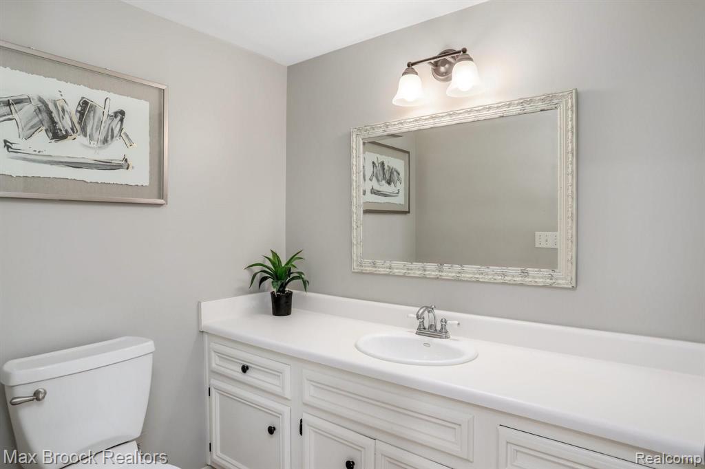 3125 Summit Ridge Drive Rochester Hills, MI 48306 - Photo 28 of 46