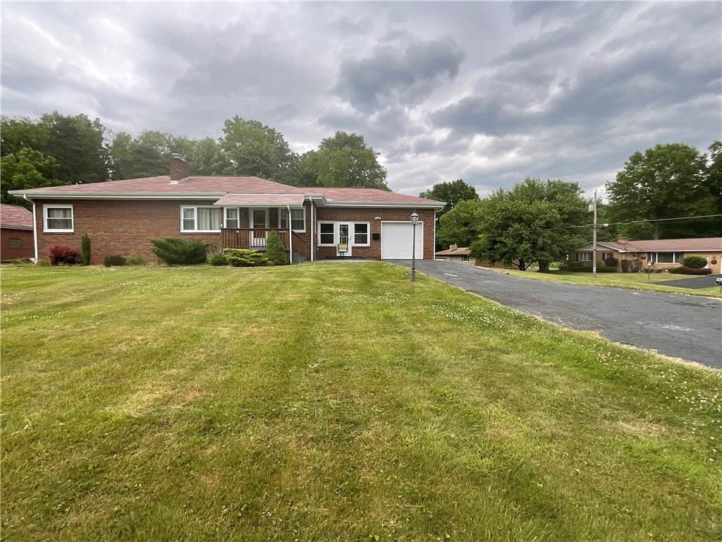 2819 Morefield Road Hermitage, PA 16148 - Photo 1 of 17 Front