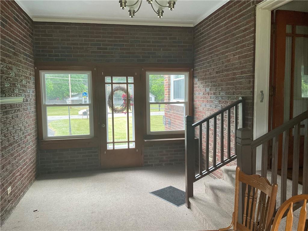 2819 Morefield Road Hermitage, PA 16148 - Photo 5 of 17 Breezeway