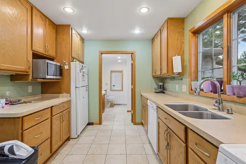 $450,000 | 7008 Elmwood Avenue, Middleton, WI 53562