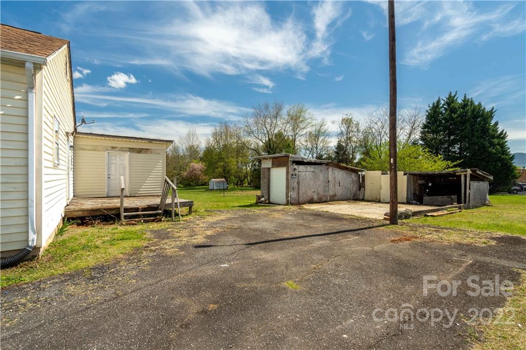 112 Walker Road Morganton, NC 28655 - Photo 21 of 24 Gallery Image 21