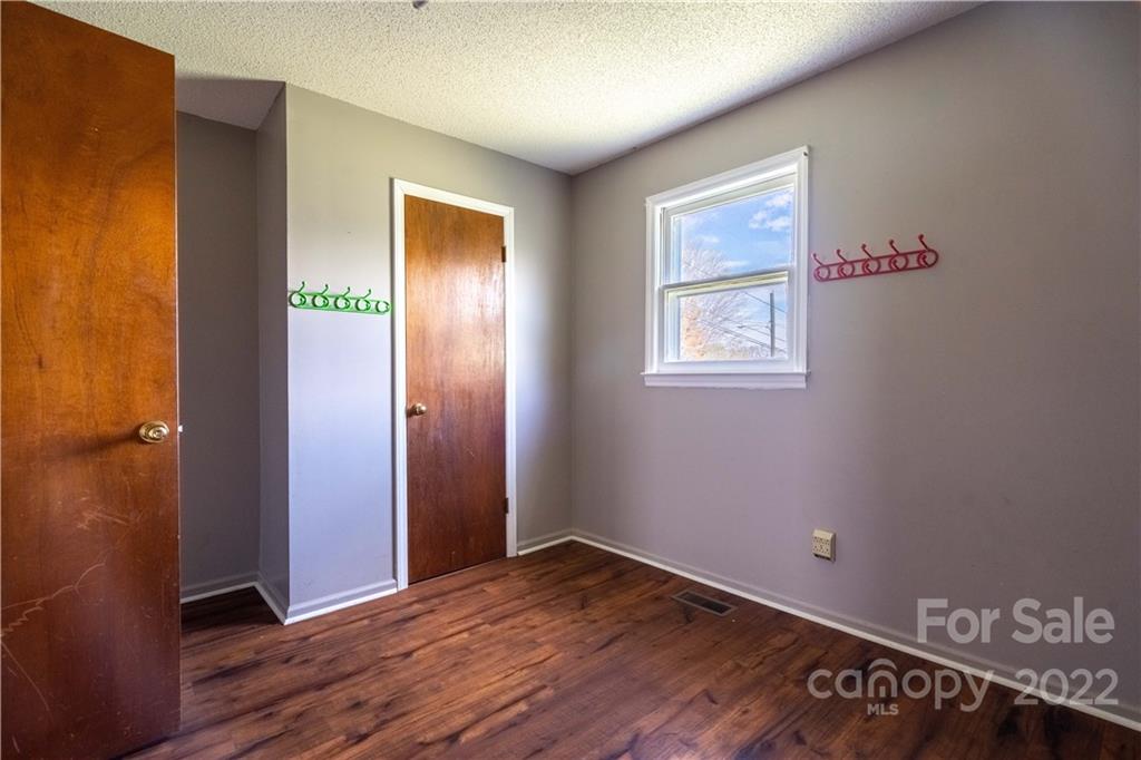 112 Walker Road Morganton, NC 28655 - Photo 8 of 24 Gallery Image 8