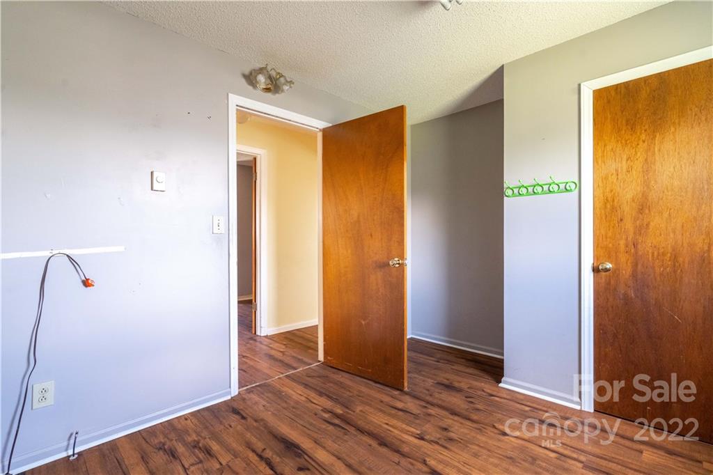 112 Walker Road Morganton, NC 28655 - Photo 9 of 24 Gallery Image 9