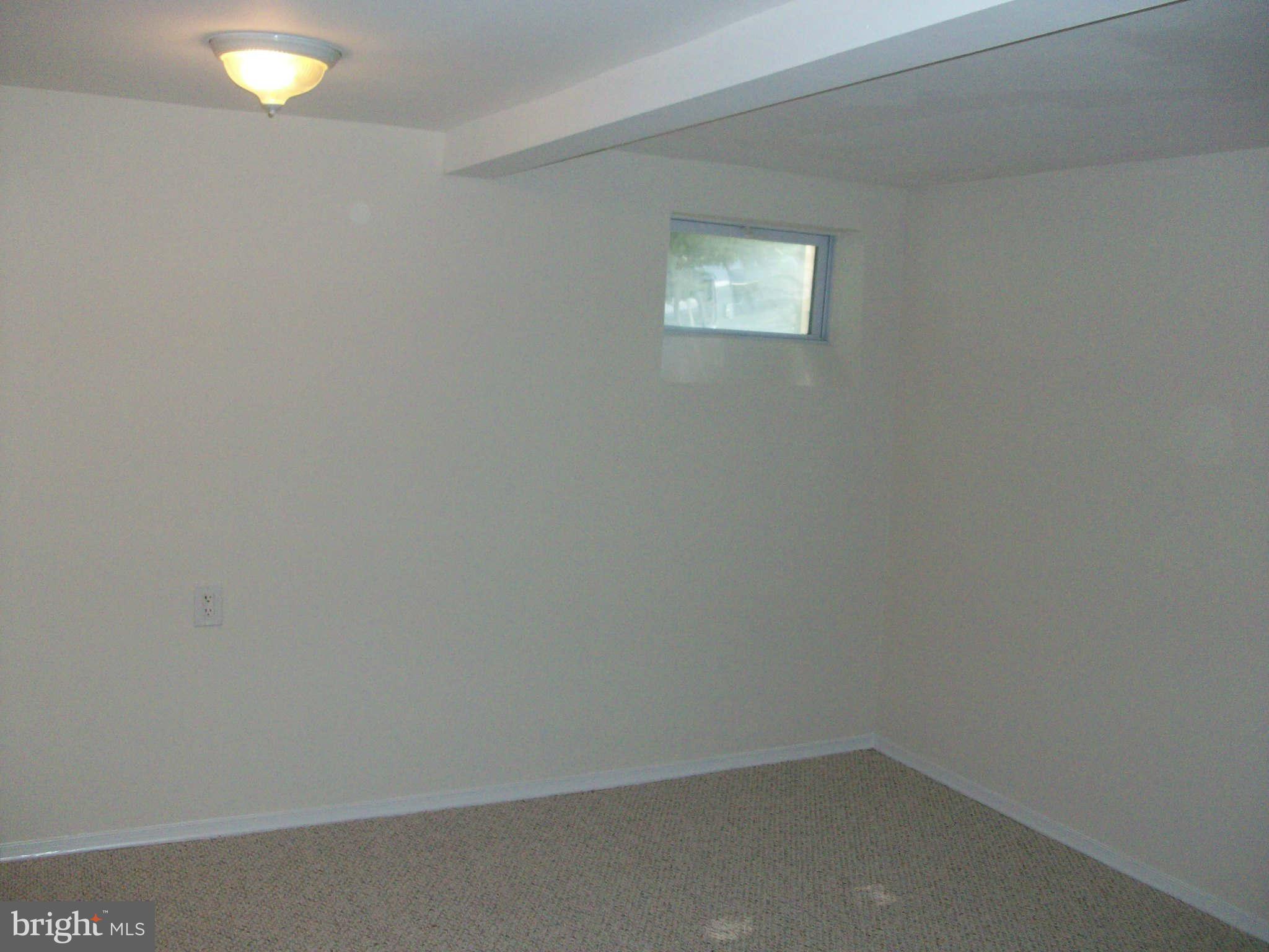 8306 Leland Road Manassas, VA 20111 - Photo 21 of 26 Bedroom