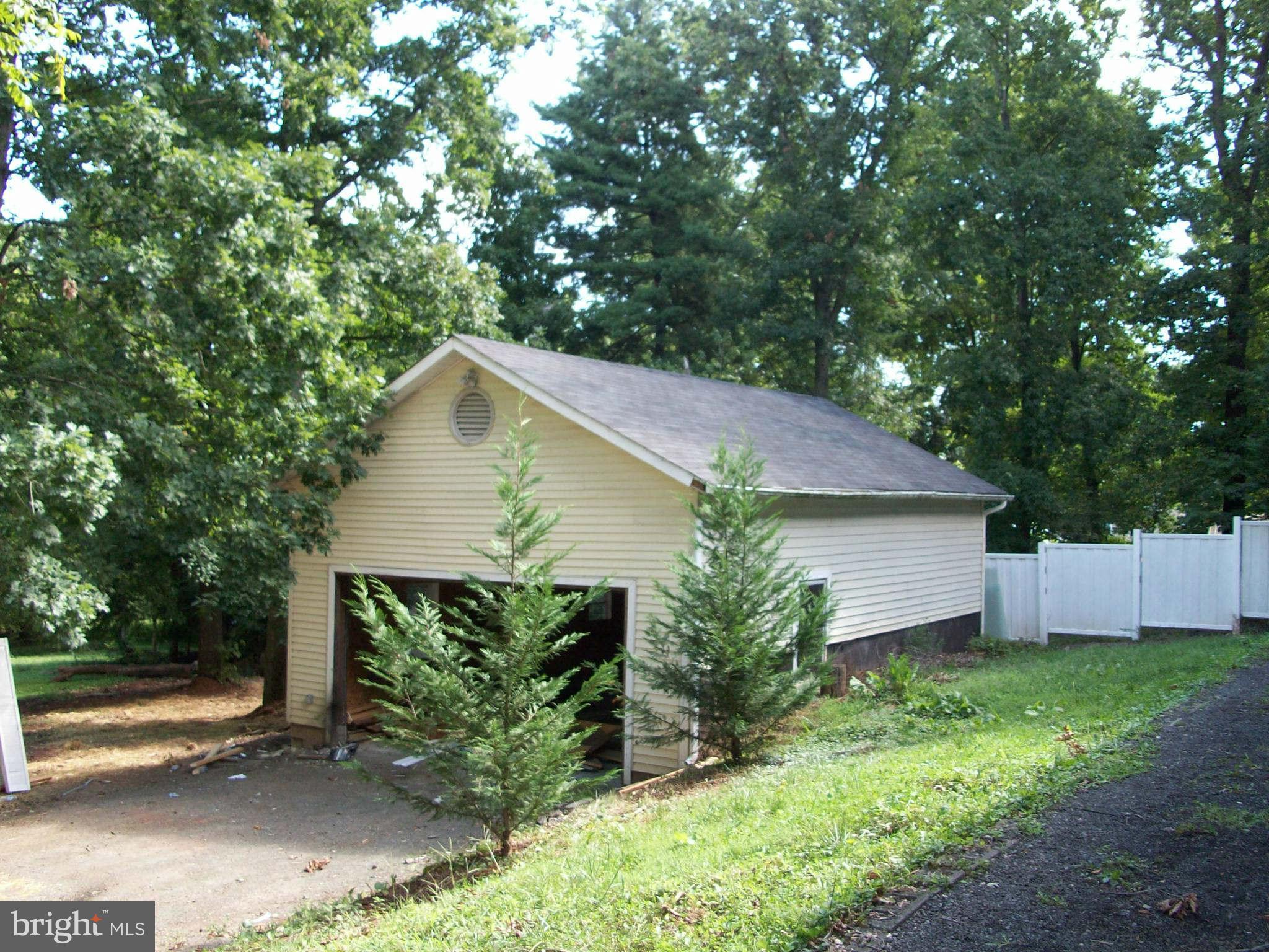 8306 Leland Road Manassas, VA 20111 - Photo 22 of 26 Exterior (Rear)