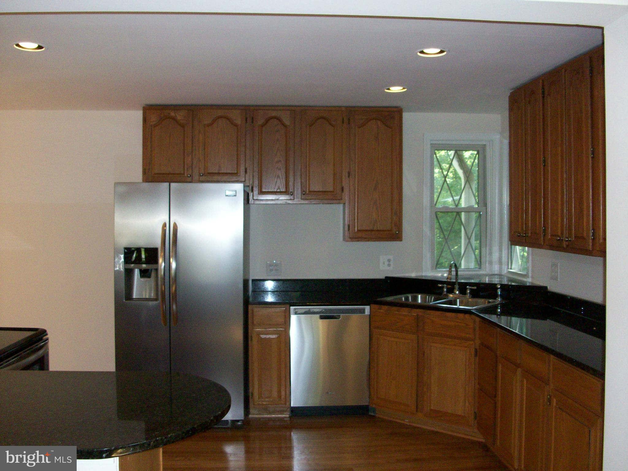 8306 Leland Road Manassas, VA 20111 - Photo 4 of 26 Kitchen