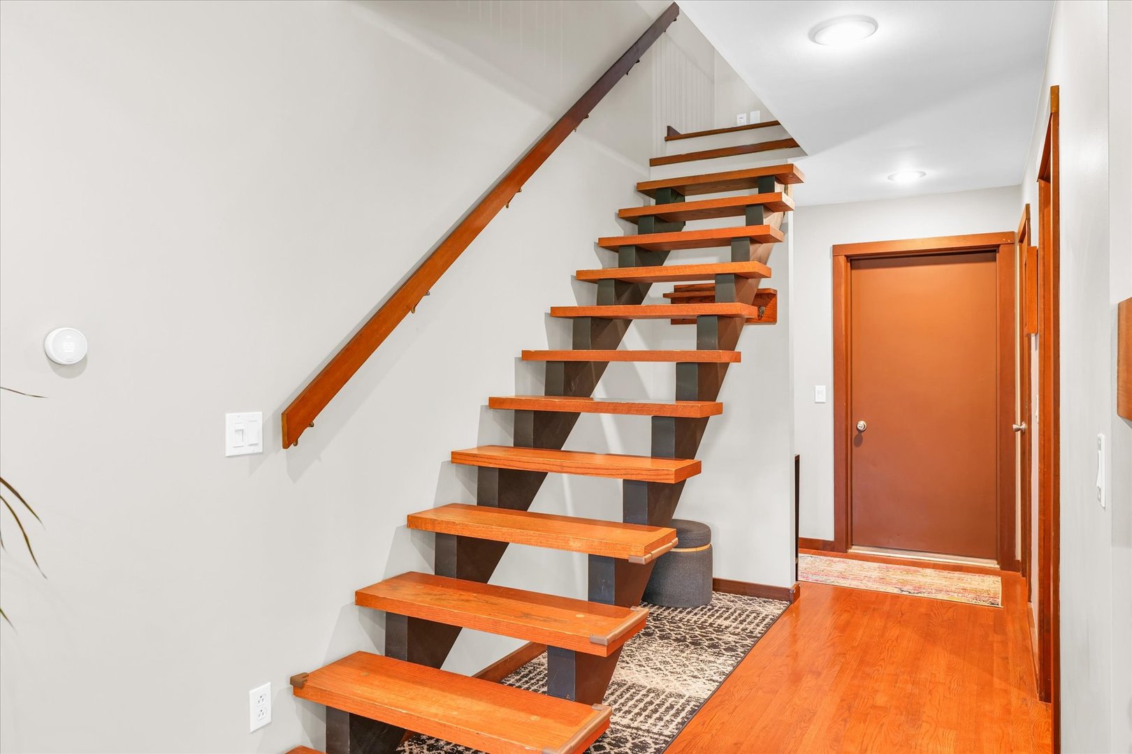 1910 Stratford Court Champaign, IL 61821 - Photo 6 of 39 an entryway in a hall with a window