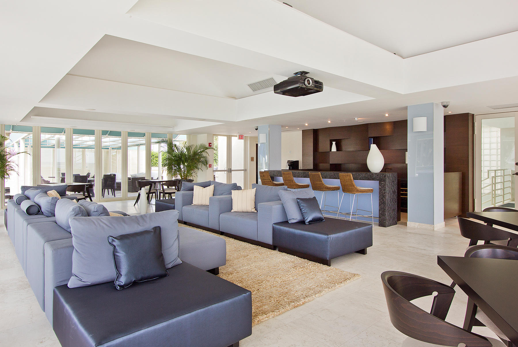 800 South Ocean Boulevard, Unit 305 Boca Raton, FL 33432 - Photo 38 of 44 Presidential Beach clubroom