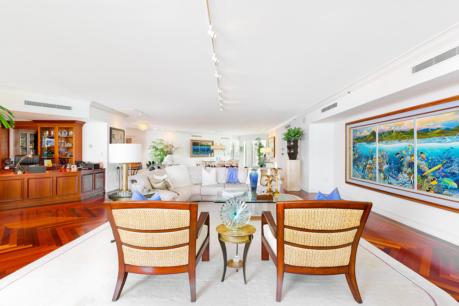 800 South Ocean Boulevard, Unit 305 Boca Raton, FL 33432 - Photo 8 of 44 Oceanfront Livingroom