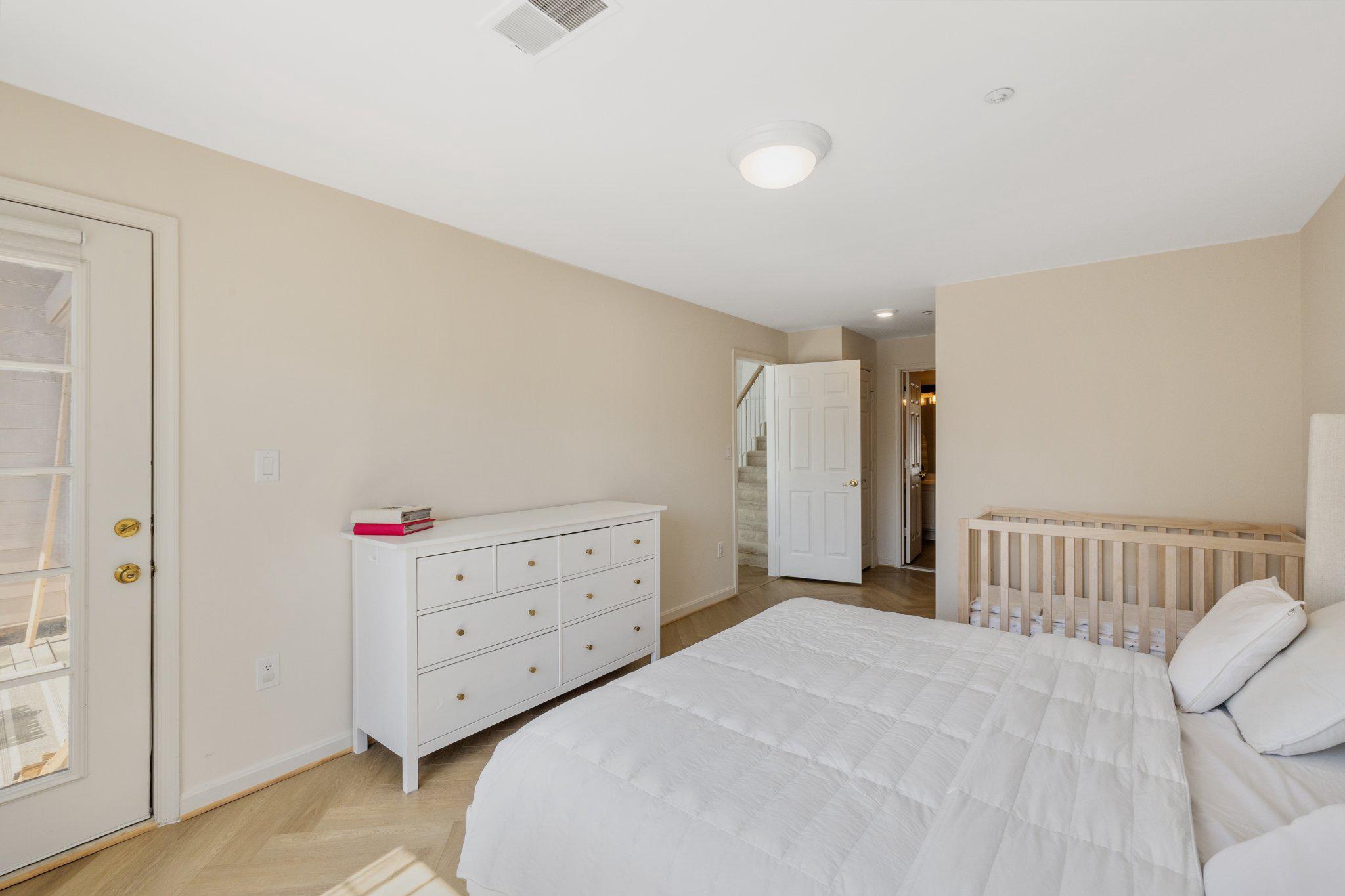 408 Ridgepoint Place, Unit 40838 Gaithersburg, MD 20878 - Photo 16 of 28 Walk out to balcony