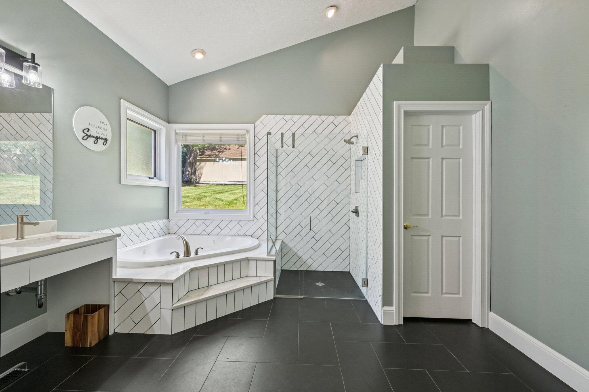 10669 Riverside Drive Powell, OH 43065 - Photo 41 of 103 Primary Bath