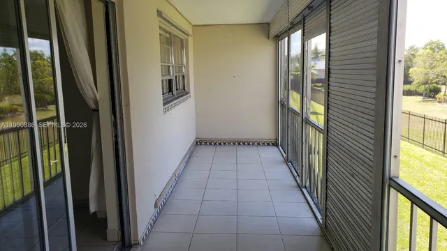 $1,650 | 950 Hillcrest Drive, Unit 207, Hollywood, FL 33021