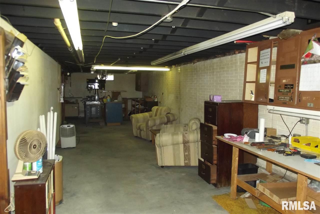 3813 Utica Ridge Road Bettendorf, IA 52722 - Photo 15 of 17 Gallery Image 15