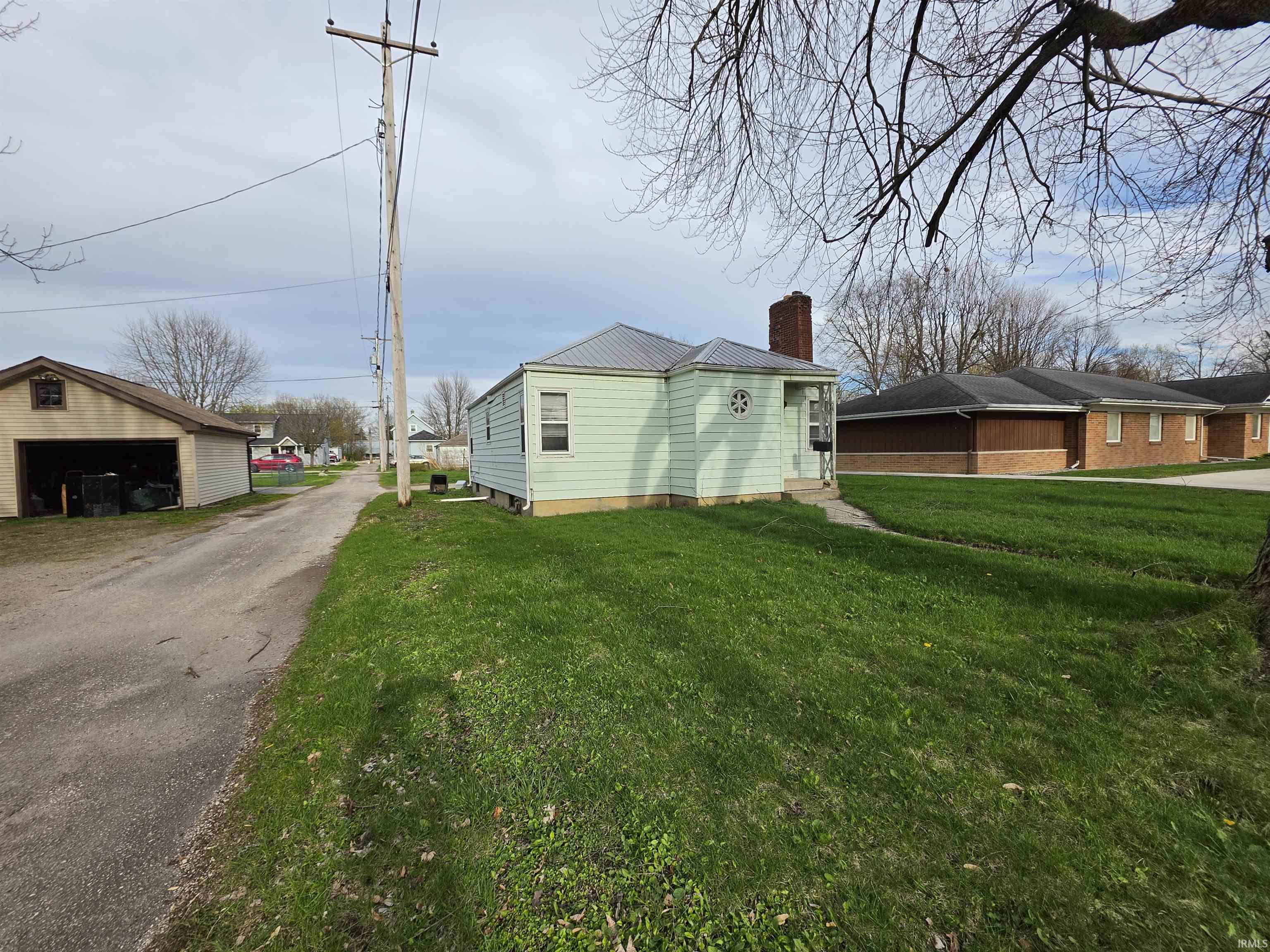 216 North 9th Street Decatur, IN 46733 - Photo 2 of 17