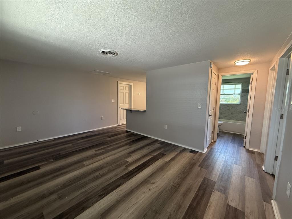 615 Osceola Road Nokomis, FL 34275 - Photo 3 of 21