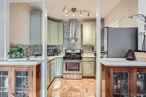$225,000 | 963 Logan Street, Unit 11, Denver, CO 80203