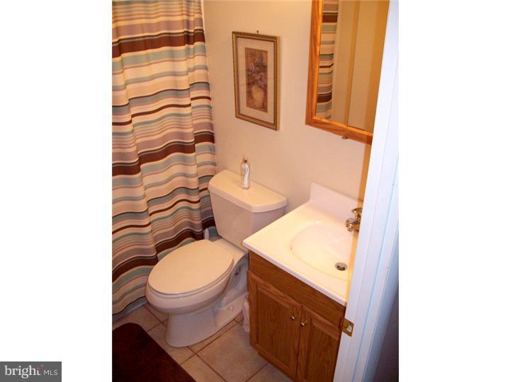 71 Gridiron Road Levittown, PA 19057 - Photo 12 of 25 Bathroom