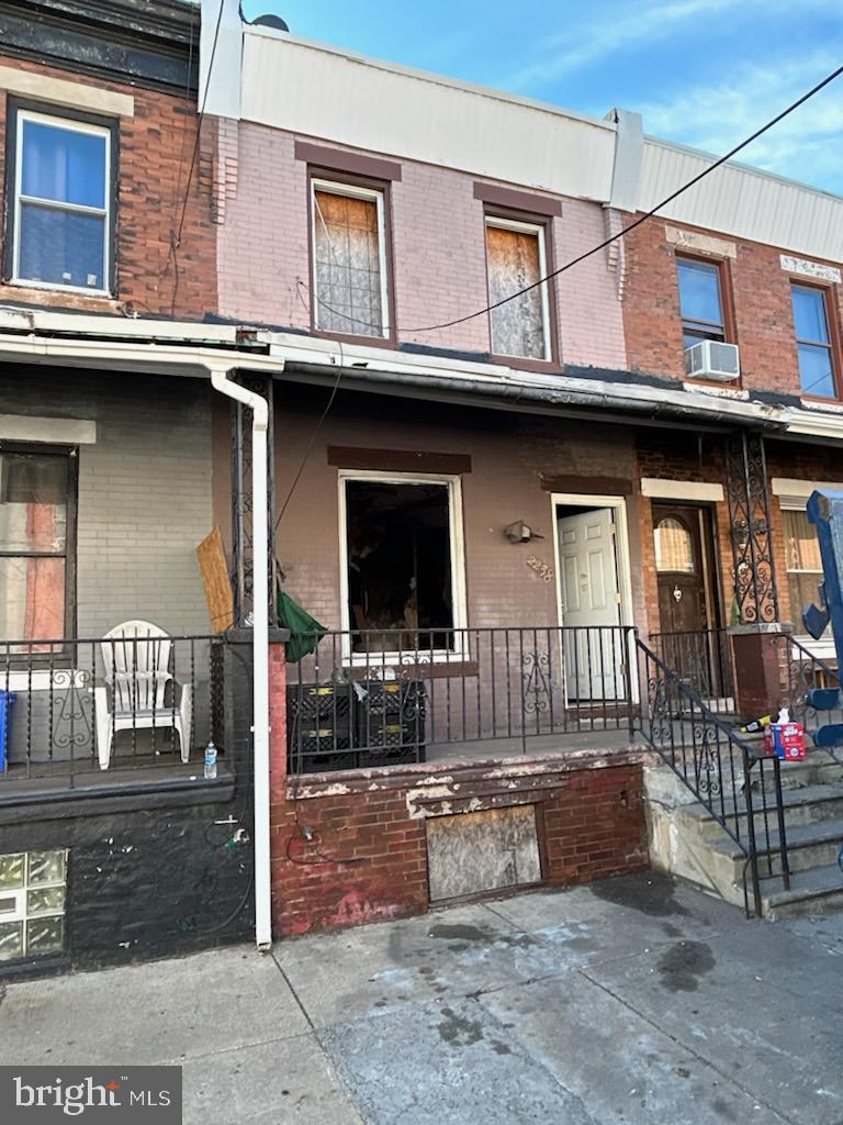 2238 Pierce Street Philadelphia, PA 19145 - Photo 1 of 9