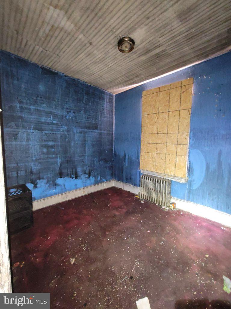 2238 Pierce Street Philadelphia, PA 19145 - Photo 2 of 9 a view of an empty room with a window
