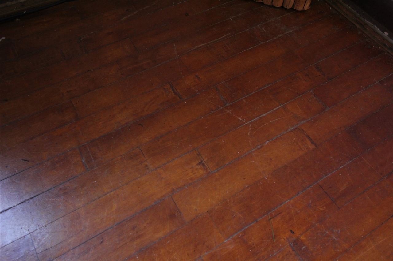 3032 Whitman Road Cedar, MI 49621 - Photo 8 of 13 1851422-7.JPG