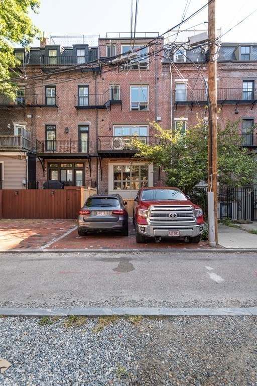 8 Rutland Square, Unit A Boston, MA 02118 - Photo 25 of 27 Gallery Image 25