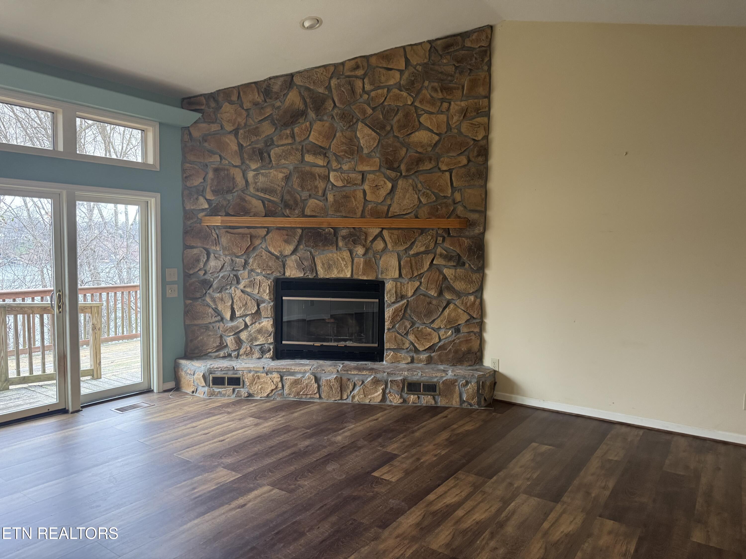 162 Dudala Way Loudon, TN 37774 - Photo 4 of 10 IMG_0916