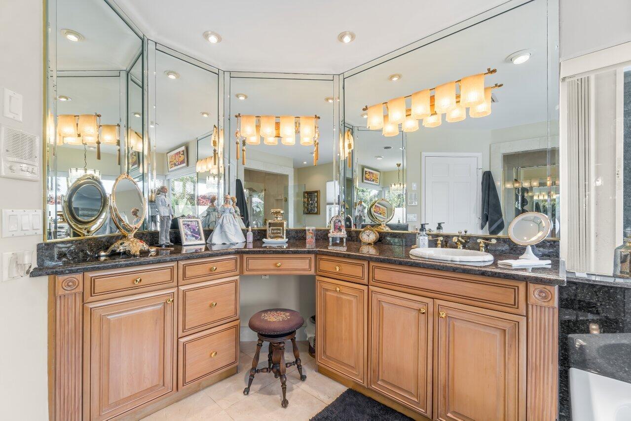 4626 Bocaire Boulevard Boca Raton, FL 33487 - Photo 25 of 47 027-4626BocaireBoulevard-BocaRaton-FL-33