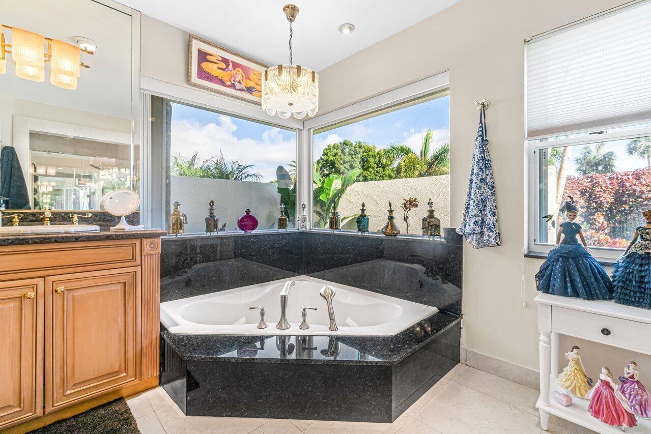 4626 Bocaire Boulevard Boca Raton, FL 33487 - Photo 26 of 47 028-4626BocaireBoulevard-BocaRaton-FL-33
