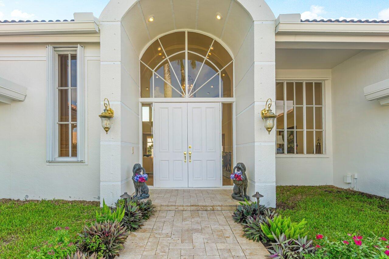 4626 Bocaire Boulevard Boca Raton, FL 33487 - Photo 3 of 47 004-4626BocaireBoulevard-BocaRaton-FL-33
