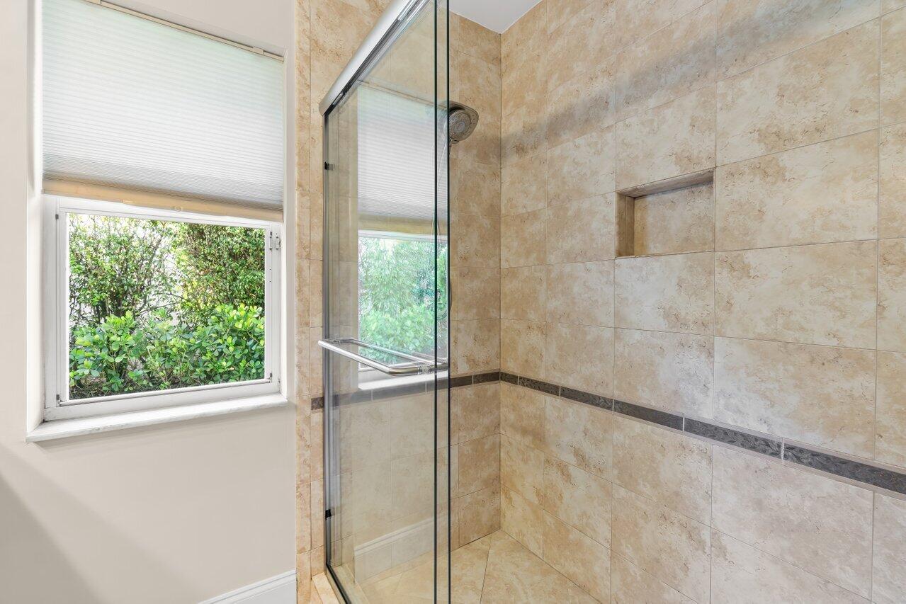 4626 Bocaire Boulevard Boca Raton, FL 33487 - Photo 31 of 47 033-4626BocaireBoulevard-BocaRaton-FL-33