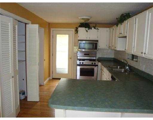 81 Westwind Road South Kingstown, RI 02879 - Photo 4 of 16 Kitchen.