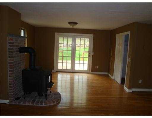 81 Westwind Road South Kingstown, RI 02879 - Photo 7 of 16 Living Room.