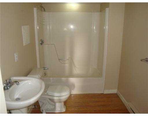 81 Westwind Road South Kingstown, RI 02879 - Photo 8 of 16 Bathroom.