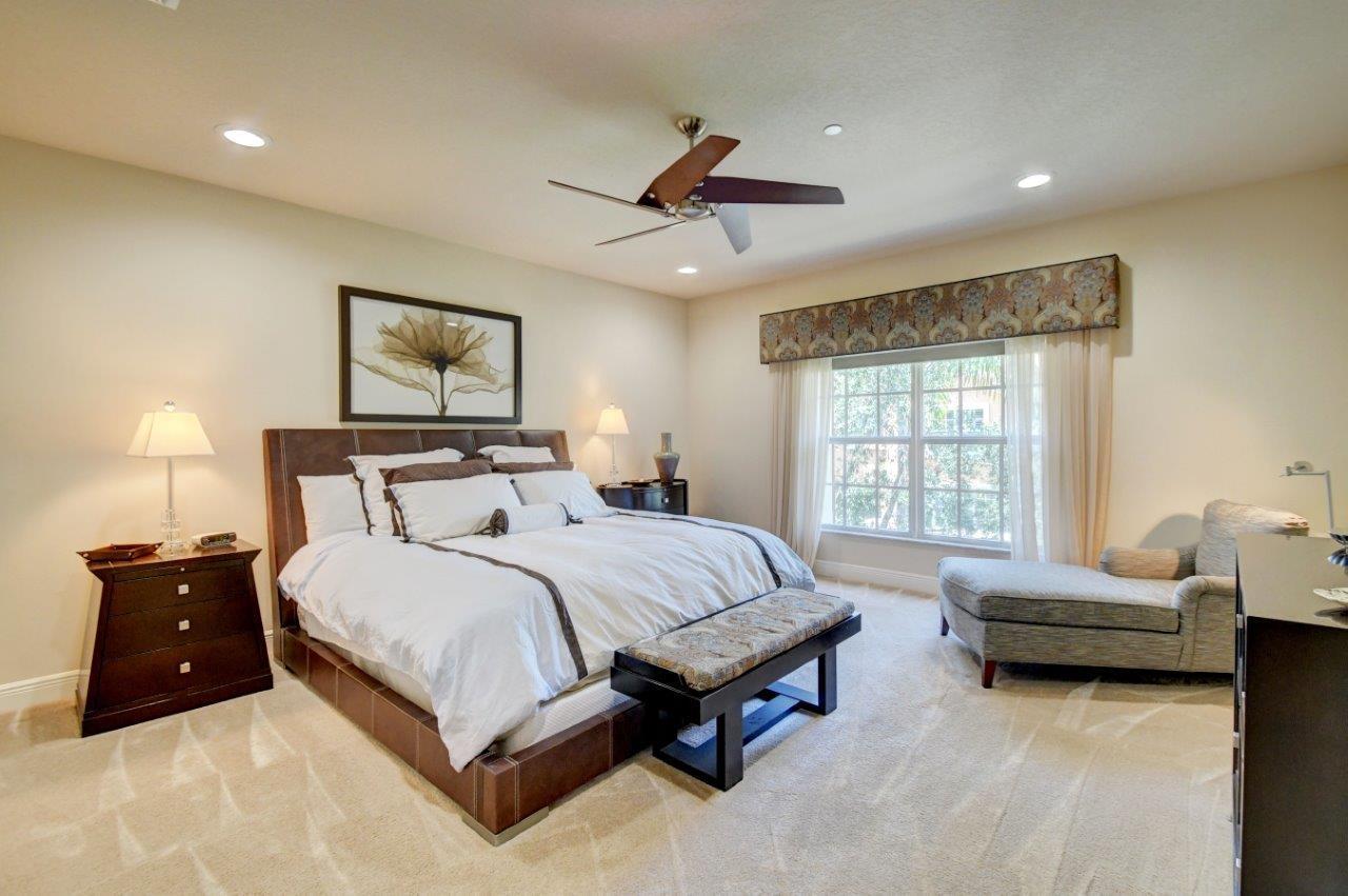609 Northeast Rossetti Lane Boca Raton, FL 33487 - Photo 24 of 41 Master Bedroom W/Sitting Area