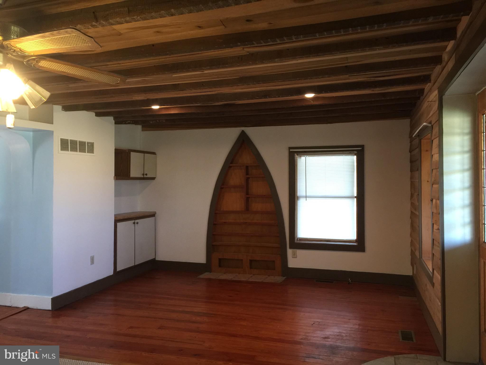 5843 Conover Road Taneytown, MD 21787 - Photo 8 of 11 Living Room with built ins