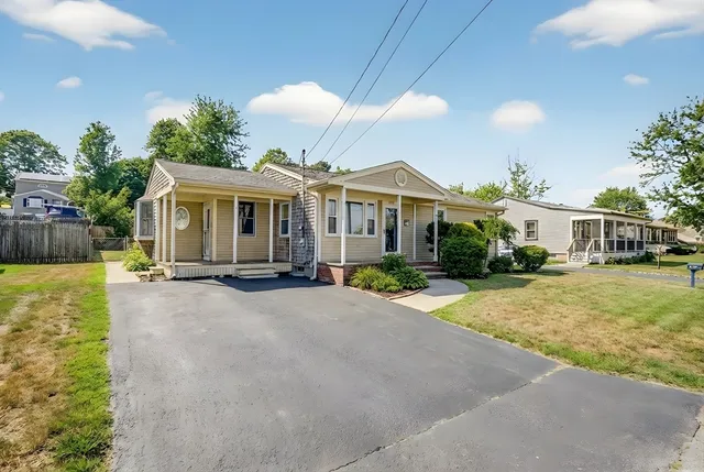 $499,900 | 257 Lawrence Street, New Bedford, MA 02745