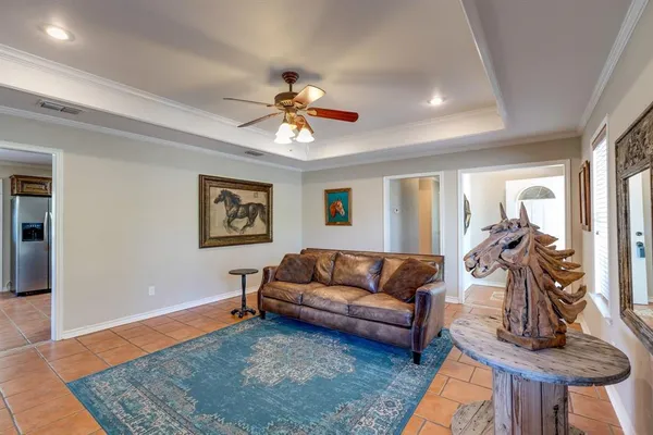 $529,900 | 200 VZ County Road 4124, Canton, TX 75103