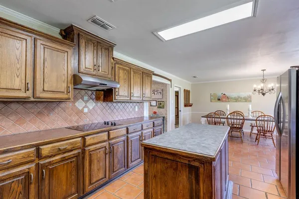 $529,900 | 200 VZ County Road 4124, Canton, TX 75103