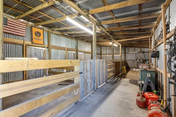 $529,900 | 200 VZ County Road 4124, Canton, TX 75103