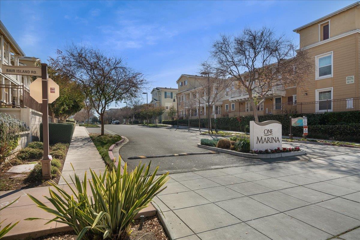 635 True Wind Way, Unit 515 Redwood City, CA 94063 - Photo 3 of 46 a view of a street with a building in the background