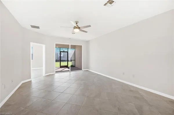 $2,700 | 2672 Vine Avenue, Naples, FL 34120