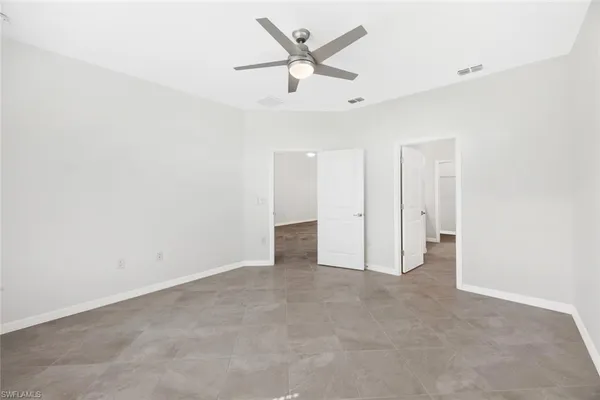 $2,700 | 2672 Vine Avenue, Naples, FL 34120