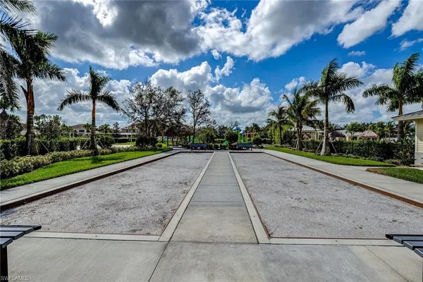 $2,700 | 2672 Vine Avenue, Naples, FL 34120
