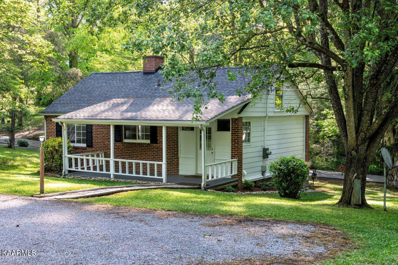 104 Pine Road Norris, TN 37828 - Photo 8 of 37 unnamed (7)