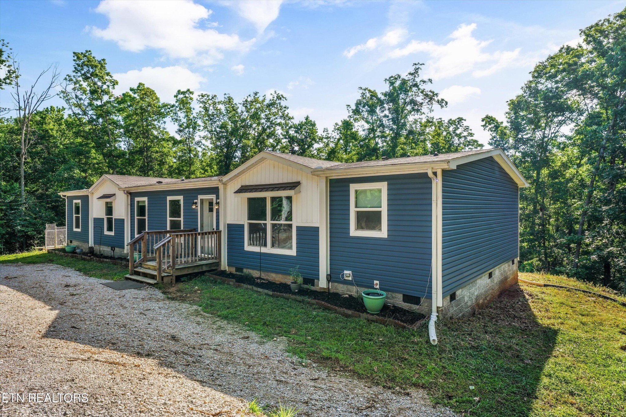 282 Lawhon Farm Road Loudon, TN 37774 - Photo 2 of 35 Gallery Image 2