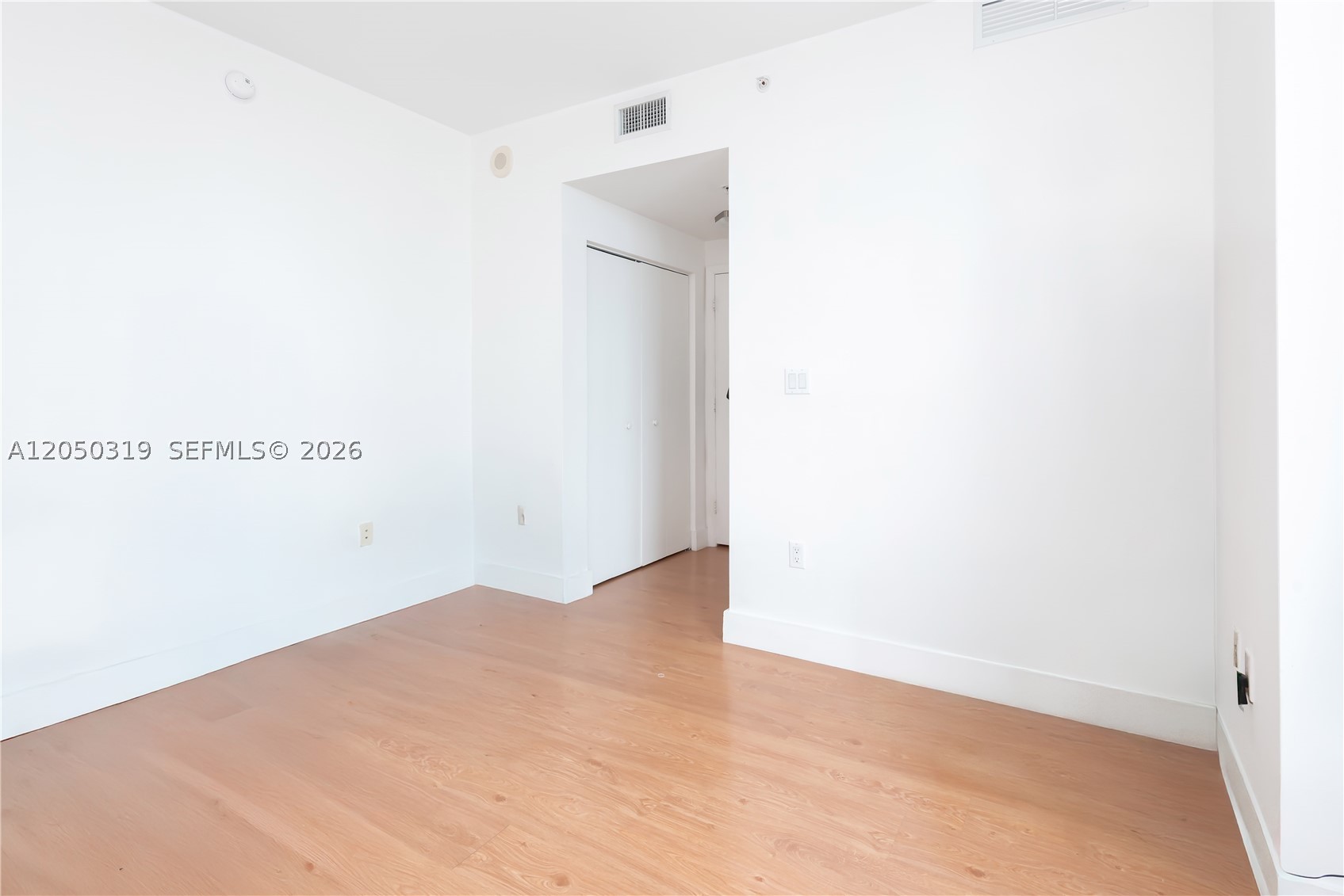90 Southwest 3rd Street, Unit 2113 Miami, FL 33130 - Photo 13 of 36 Gallery Image 13